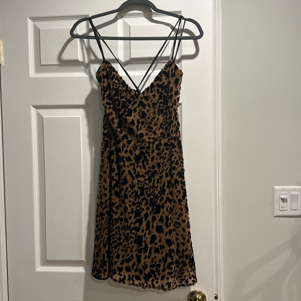 Sexy spaghetti mini leopard print!